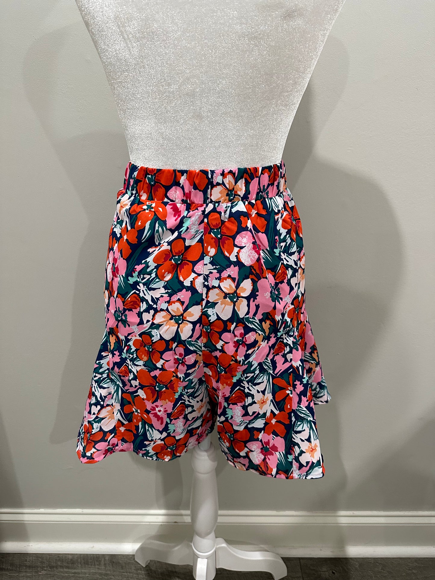 Season of blooms PLUS shorts